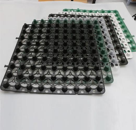 塑料排水板:凹凸造型的排水神器